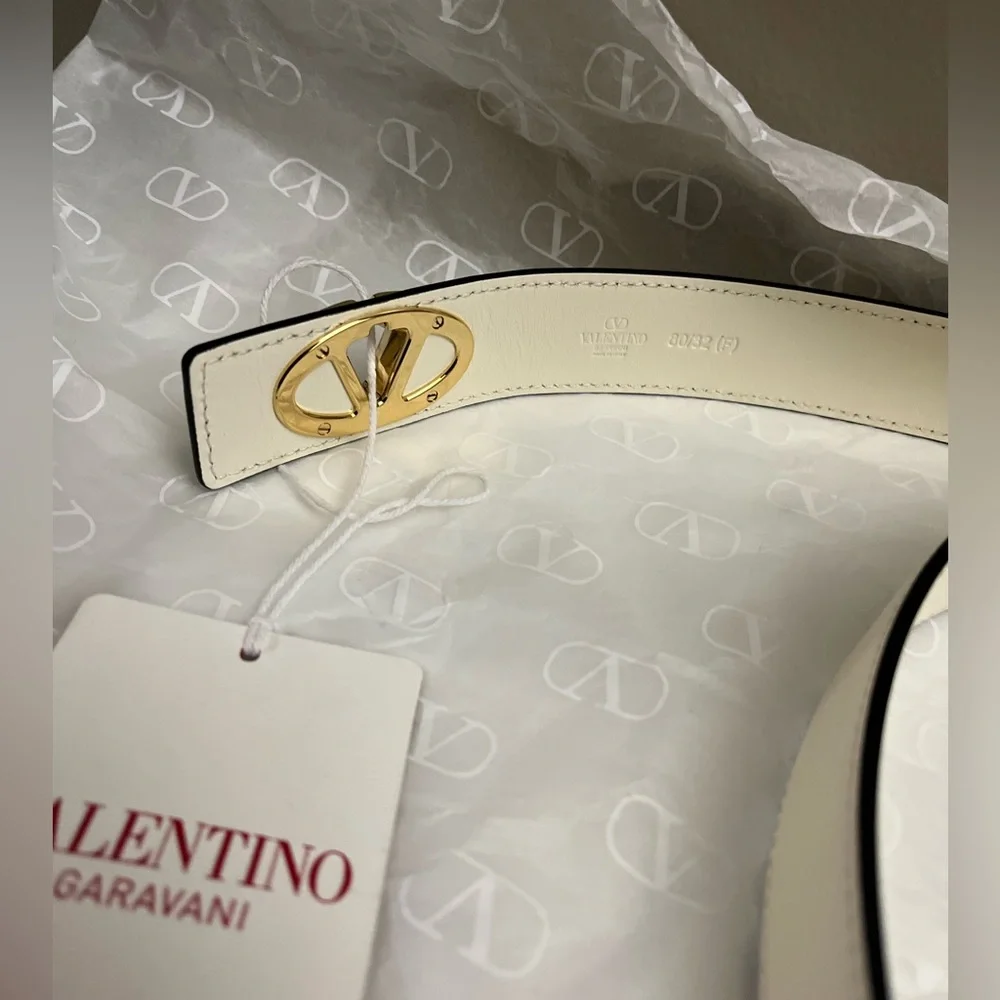 Valentino Garavani
The Bold Edition VLogo belt - Picture 10 of 12